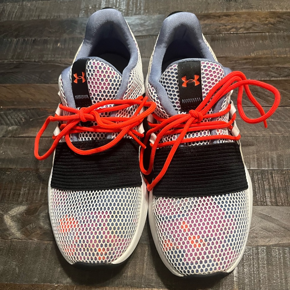 Under Armour Women's Charged Breathe Lace PR - Size 9 US neon orange and black